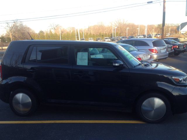2010 Scion xB Unknown