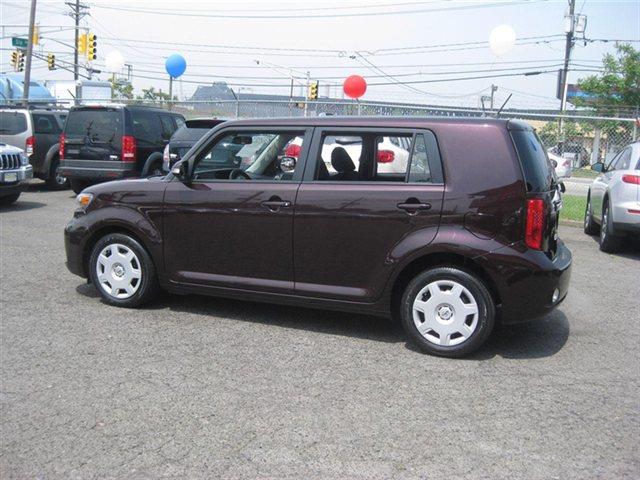 2010 Scion xB SW2