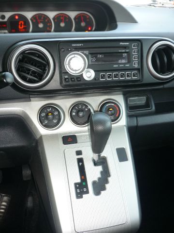 2010 Scion xB SLT 4X4 2500 Loaded W/video