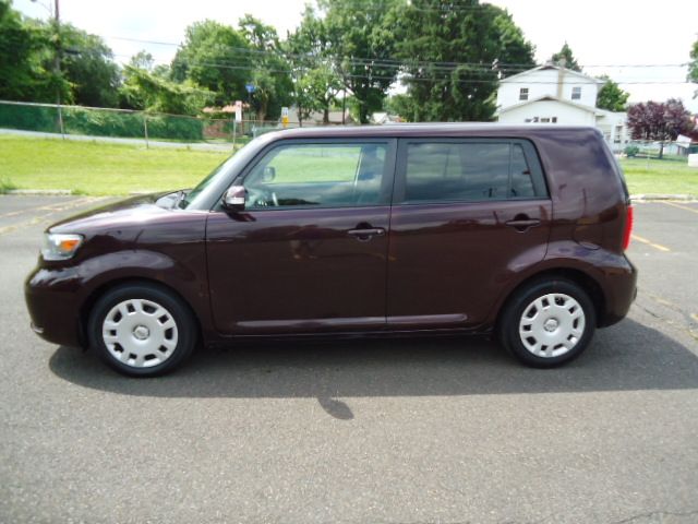 2010 Scion xB SLT 4X4 2500 Loaded W/video