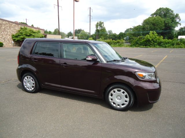 2010 Scion xB SLT 4X4 2500 Loaded W/video