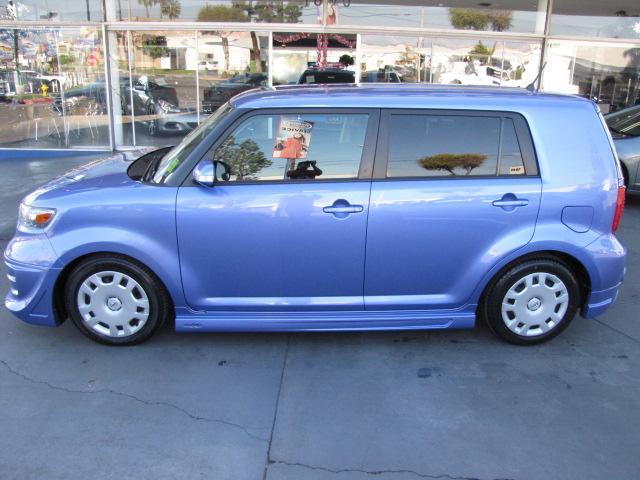 2010 Scion xB 4dr Sdn 300 Touring AWD Ltd Avail