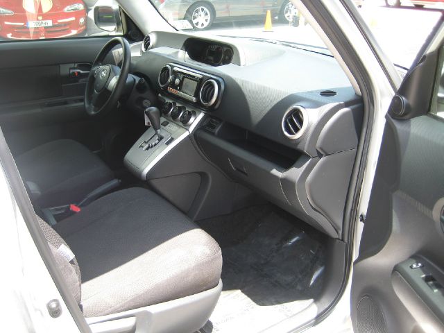 2010 Scion xB SLT 4X4 2500 Loaded W/video