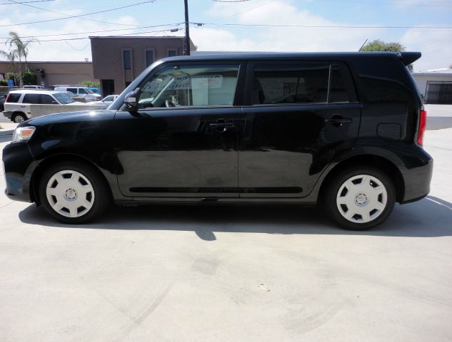 2011 Scion xB SLT 4X4 2500 Loaded W/video