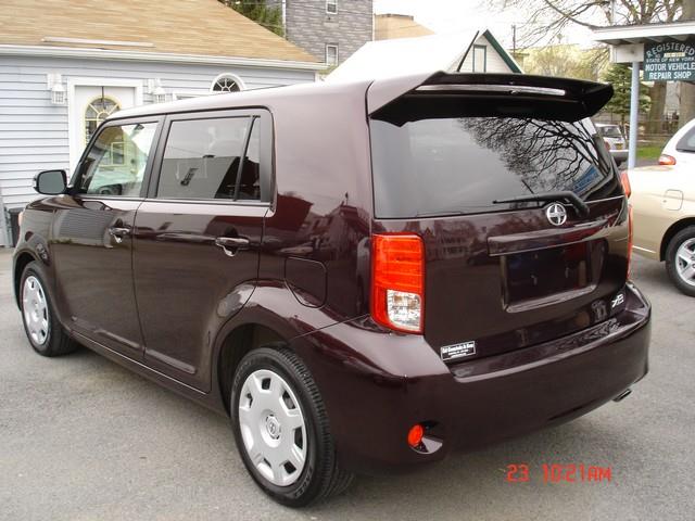 2011 Scion xB 5door