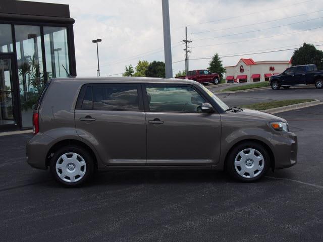 2012 Scion xB XLT Crewcab