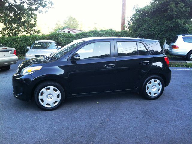 2008 Scion xD 1500 LS Ext. Cab Sportside