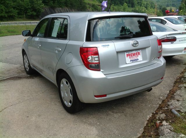2008 Scion xD 1500 LS Ext. Cab Sportside