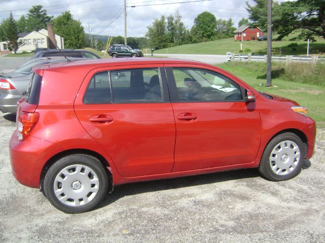 2008 Scion xD 1500 LS Ext. Cab Sportside