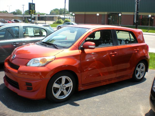 2008 Scion xD 1500 LS Ext. Cab Sportside