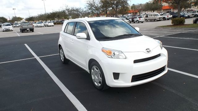 2008 Scion xD 1500 LS Ext. Cab Sportside