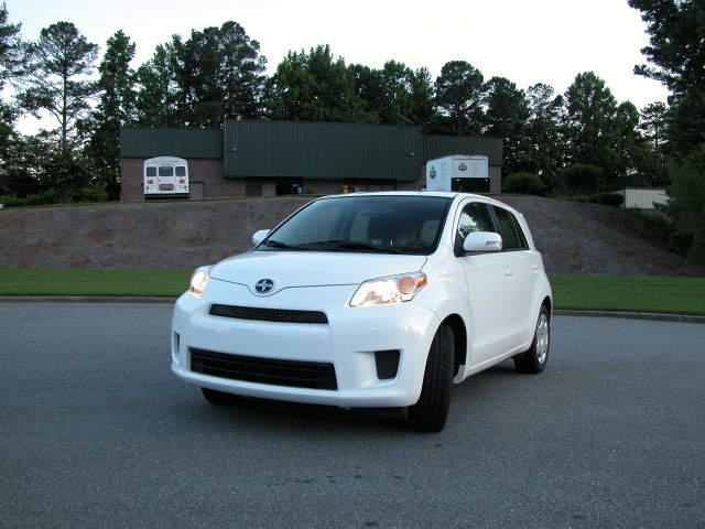 2008 Scion xD 1500 LS Ext. Cab Sportside