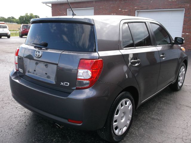 2008 Scion xD 1500 LS Ext. Cab Sportside