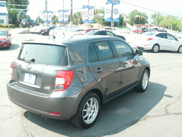 2009 Scion xD Unknown