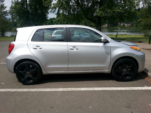 2009 Scion xD I-290 S