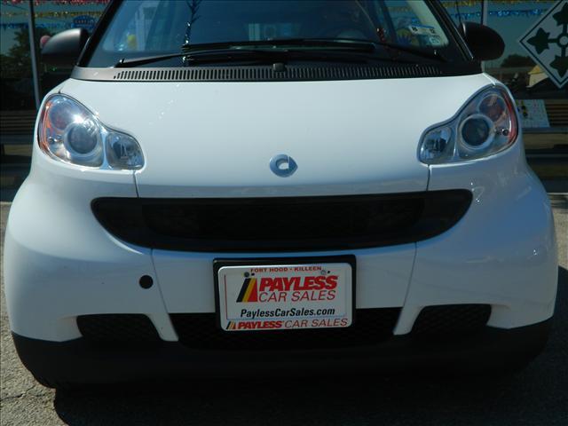 2009 Smart fortwo 2008 Dodge Sport