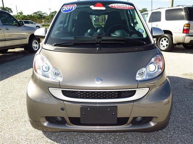 2011 Smart fortwo L Fully Loaded