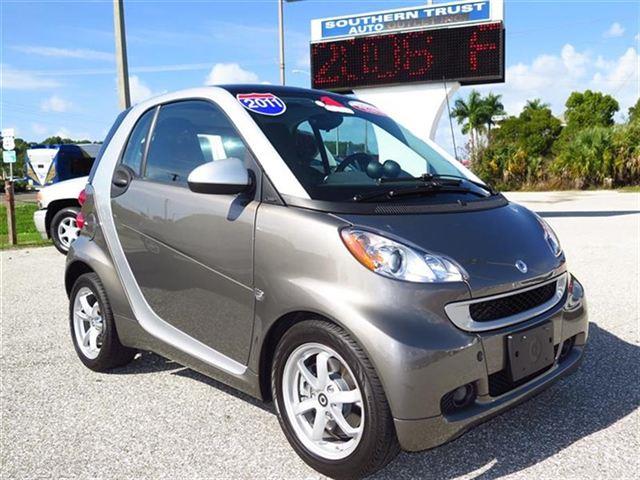 2011 Smart fortwo L Fully Loaded