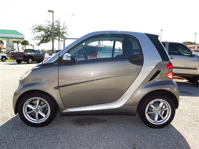 2011 Smart fortwo L Fully Loaded