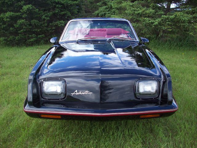 1988 Studebaker Avanti Base