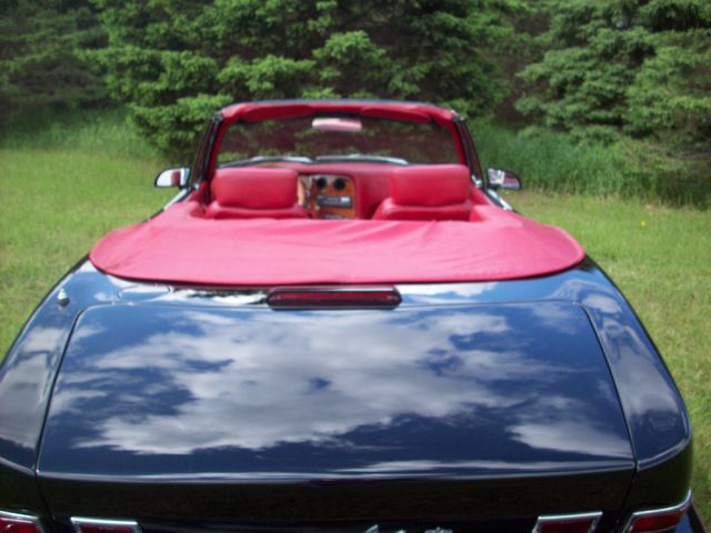 1988 Studebaker Avanti Base