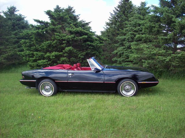 1988 Studebaker Avanti Base