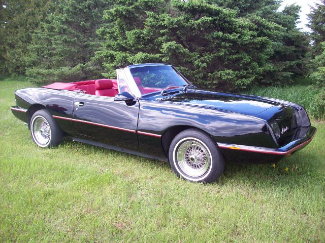 1988 Studebaker Avanti Base