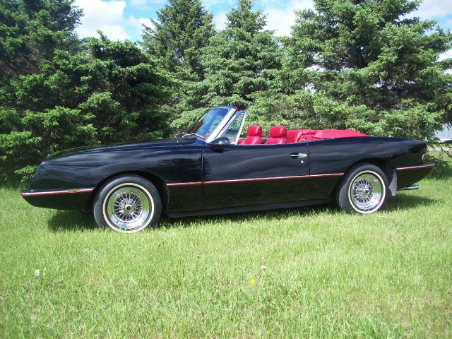 1988 Studebaker Avanti Base