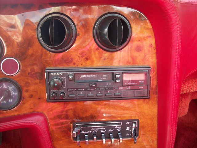 1988 Studebaker Avanti Base