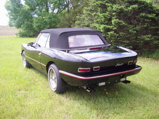 1988 Studebaker Avanti Base