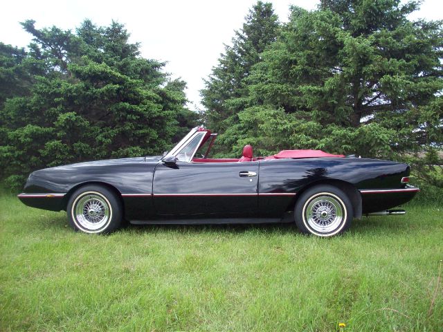 1988 Studebaker Avanti Base