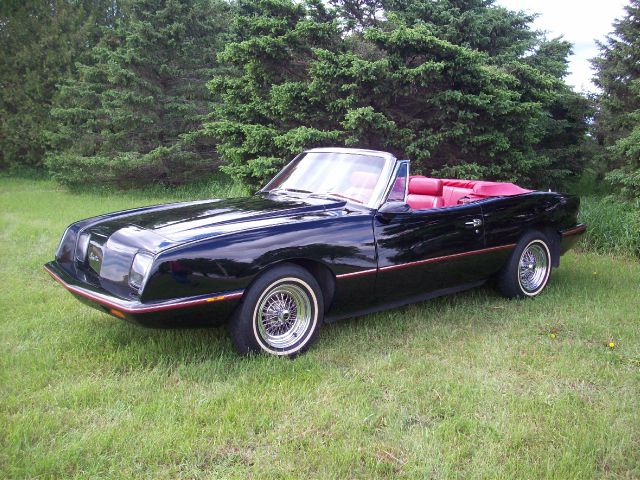 1988 Studebaker Avanti Base