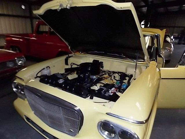 1962 Studebaker Daytona Unknown