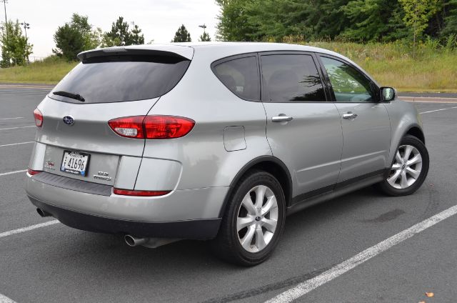 2006 Subaru B9 Tribeca 5d Hatchback