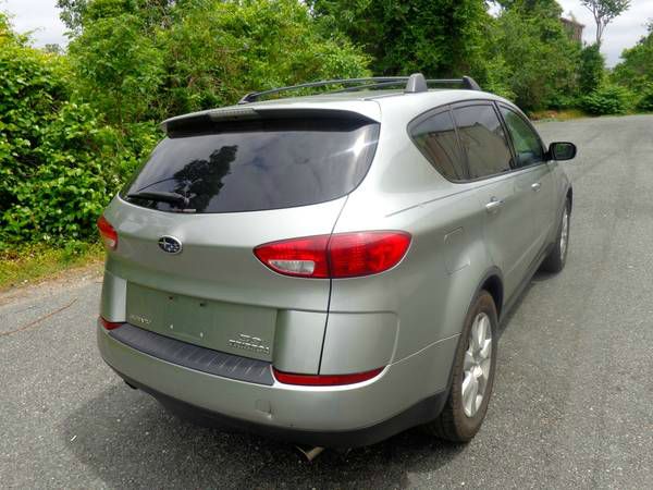 2006 Subaru B9 Tribeca 5d Hatchback