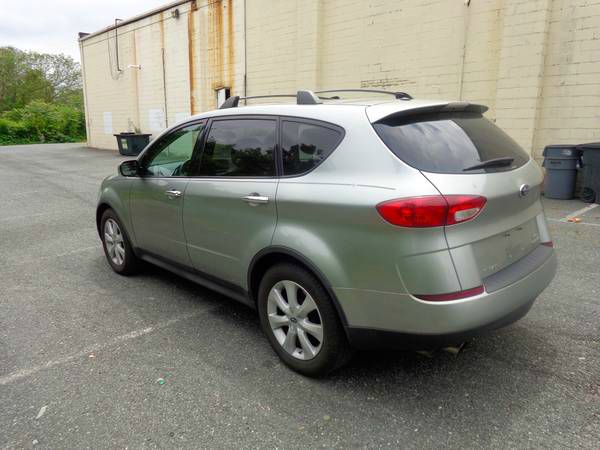 2006 Subaru B9 Tribeca 5d Hatchback