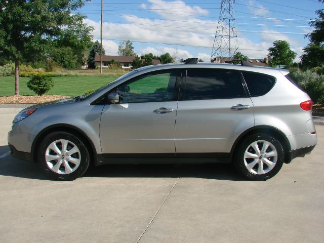 2007 Subaru B9 Tribeca 5d Hatchback