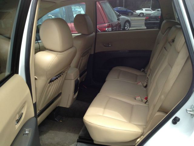 2007 Subaru B9 Tribeca 5d Hatchback