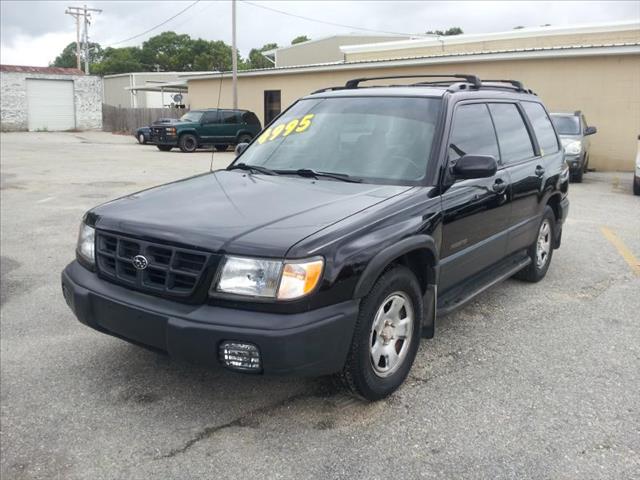 1999 Subaru Forester 1500 LT DVD