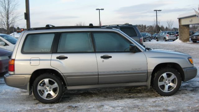 1999 Subaru Forester 4dr 126 WB 4WD XLT