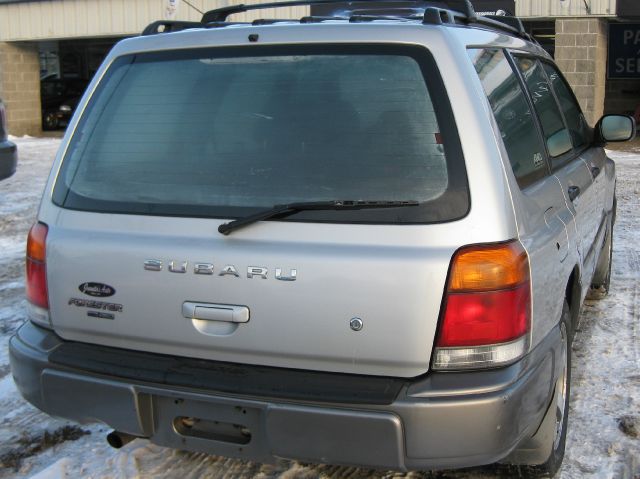 1999 Subaru Forester 4dr 126 WB 4WD XLT