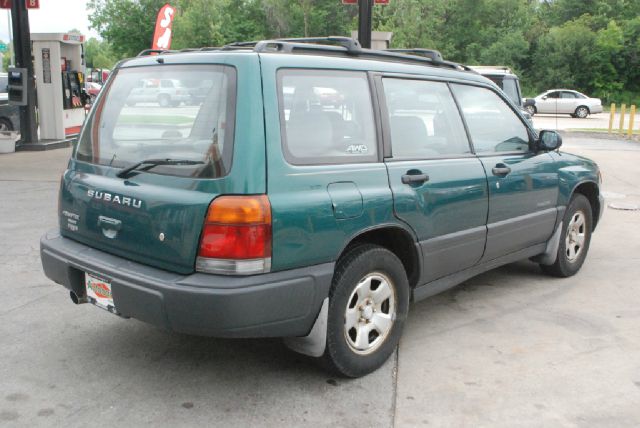 2000 Subaru Forester ESi