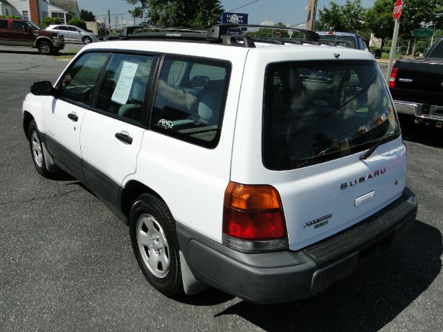 2000 Subaru Forester ESi