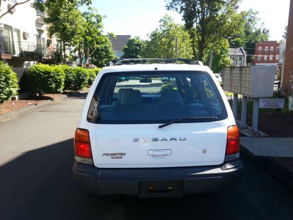 2000 Subaru Forester ESi
