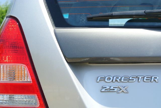 2005 Subaru Forester 4WD Crew Cab Long Box LT3