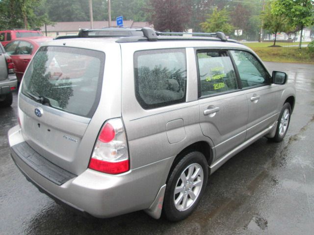 2006 Subaru Forester 2500hd 4x4 W/ Plow System