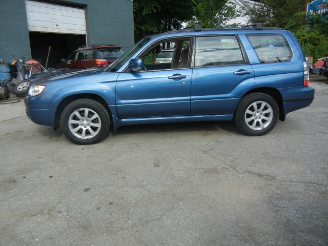 2007 Subaru Forester 2500hd 4x4 W/ Plow System