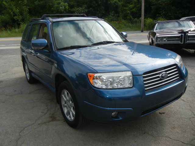 2007 Subaru Forester 2500hd 4x4 W/ Plow System