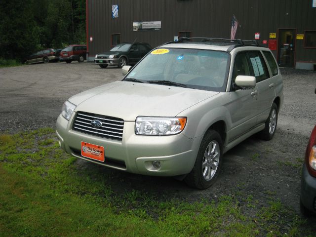 2007 Subaru Forester 2500hd 4x4 W/ Plow System