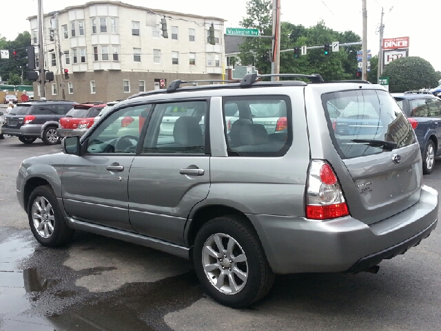 2007 Subaru Forester 2500hd 4x4 W/ Plow System